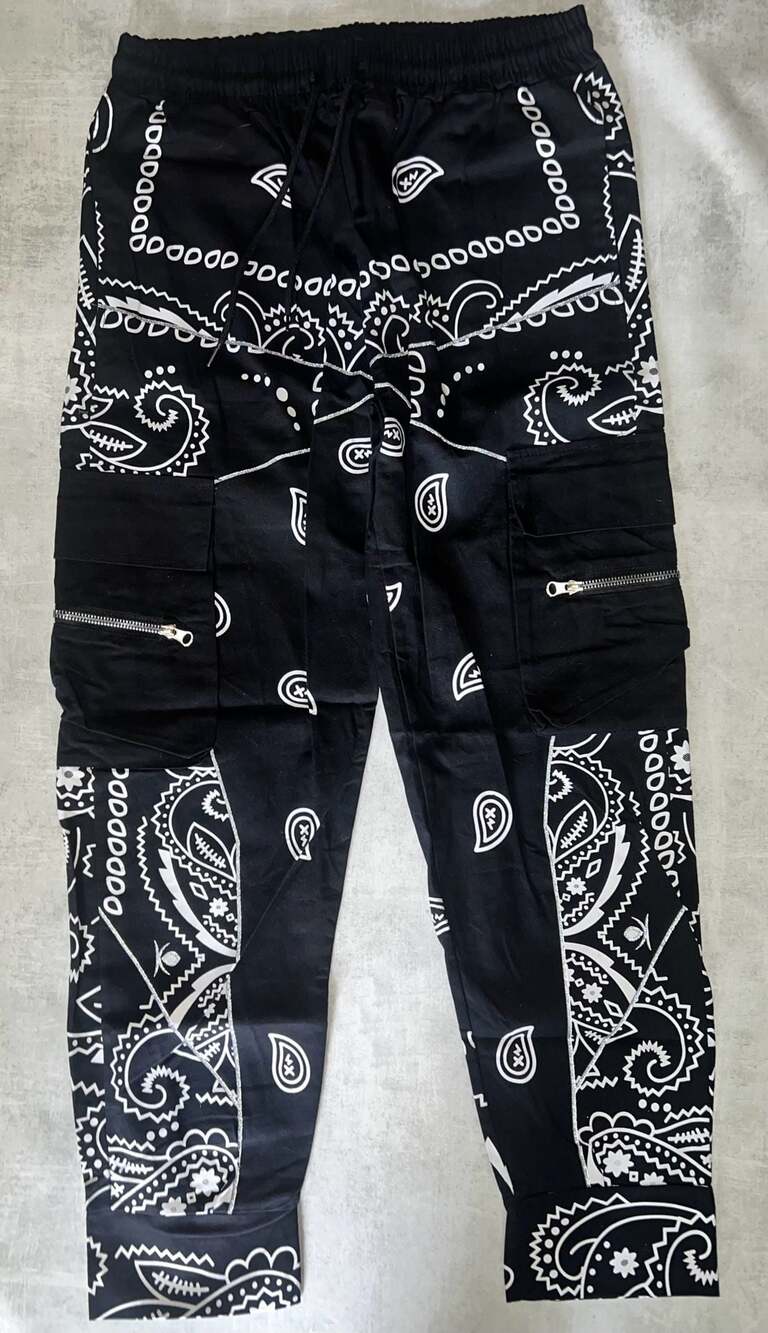 Streetwear Y2K Aesthetic Contrast Paisley Print Cargo Pants Black